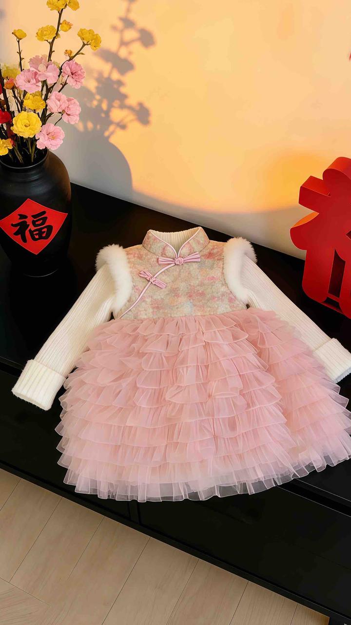 童装穿搭 GPT Image 2 提示词：童装对镜自拍 AI 童装提示词 7