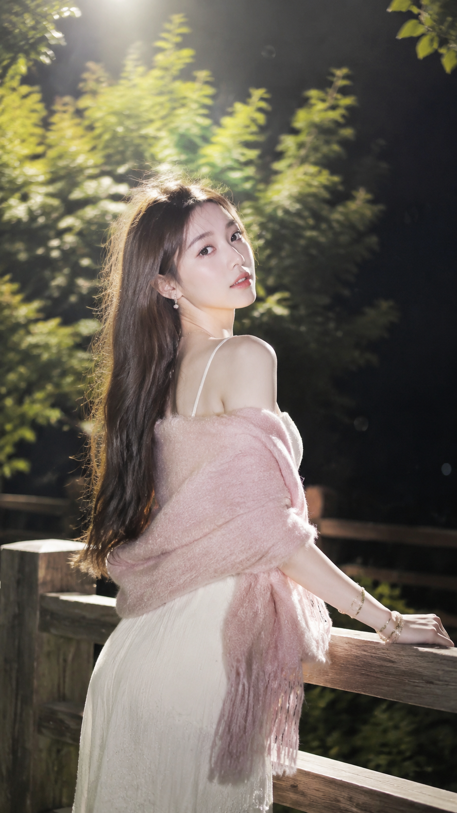 女装穿搭 GPT Image 2 提示词：夜晚户外氛围感 AI 女装提示词