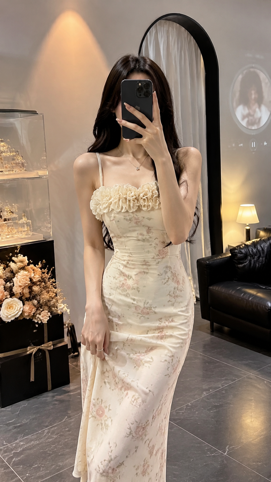 女装穿搭 GPT Image 2 提示词：室内自拍风格 AI 女装提示词