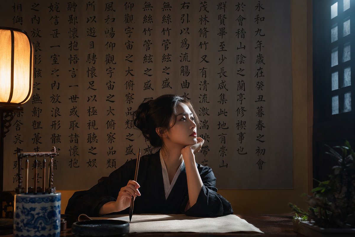 界面稿 GPT Image 2 提示词：Cinematic Calligraphy Portrait