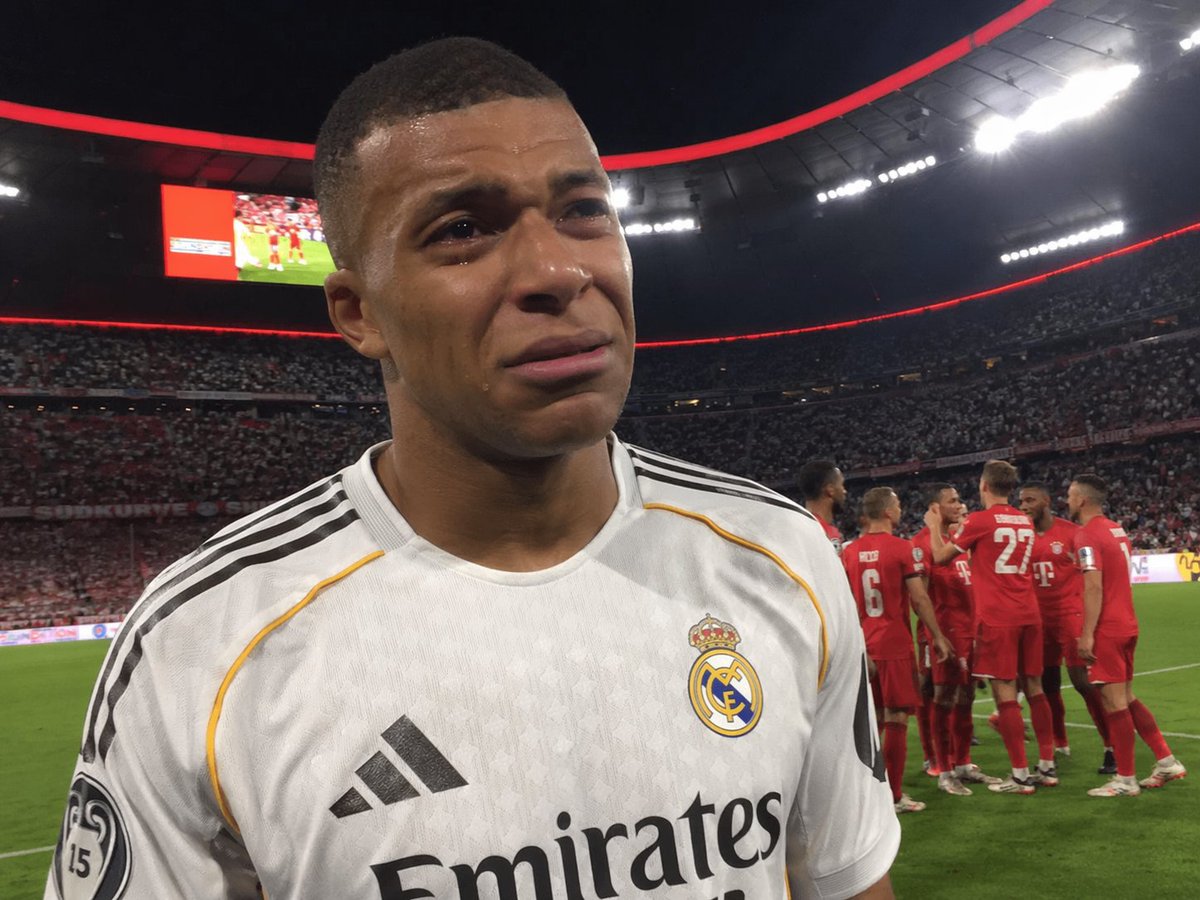 界面稿 GPT Image 2 提示词：Kylian Mbappé Devastated Photo