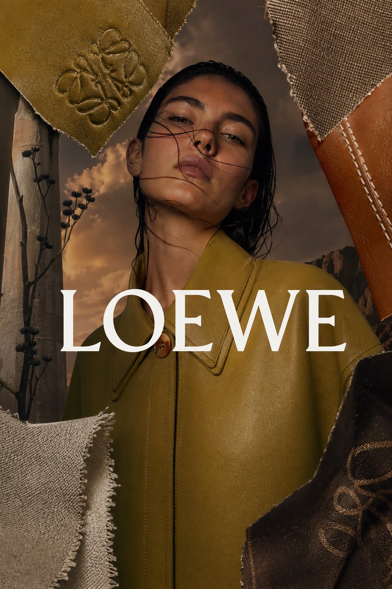 产品视觉 GPT Image 2 提示词：Luxury Leather Fashion Ad Poster