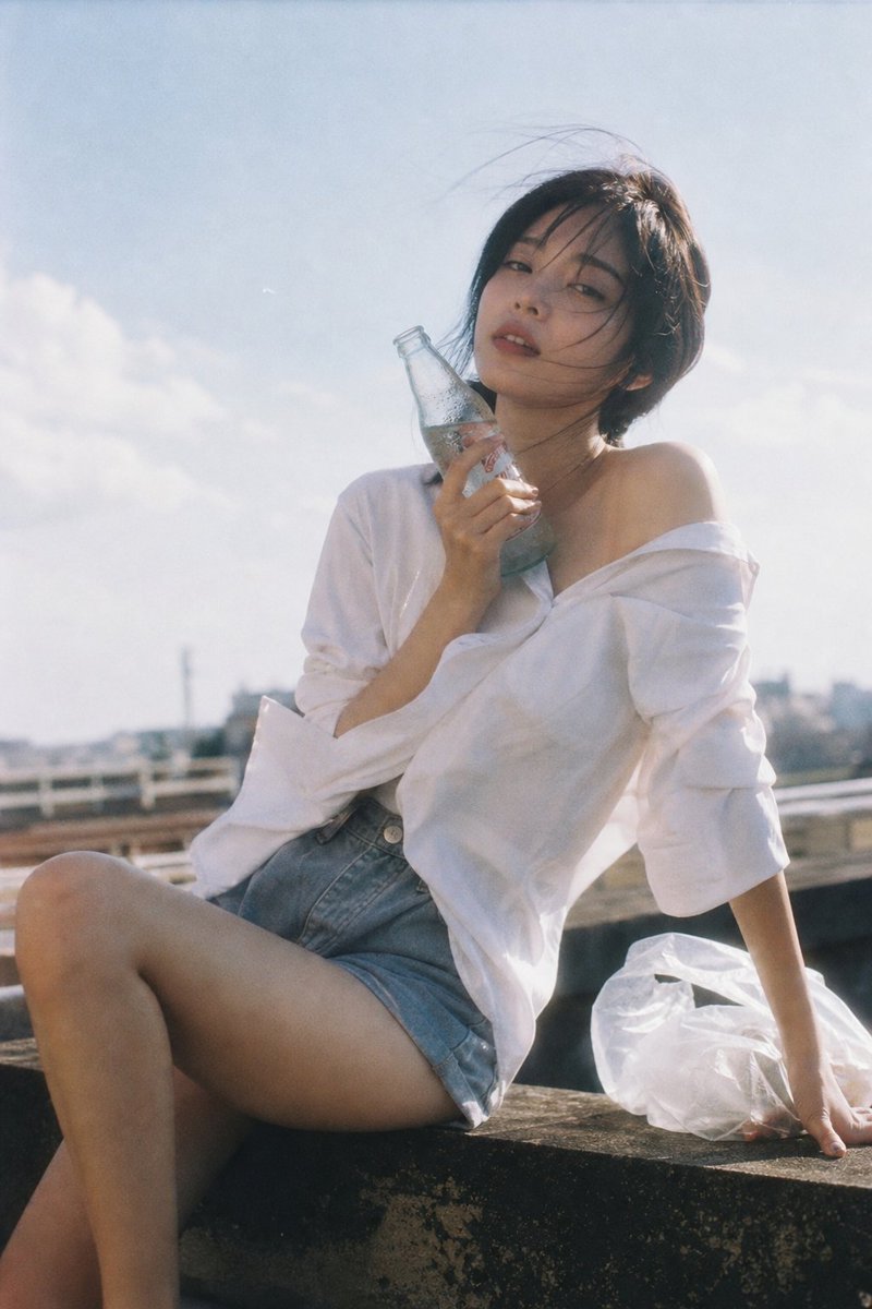 人像修图 GPT Image 2 提示词：夏季天台胶片美学