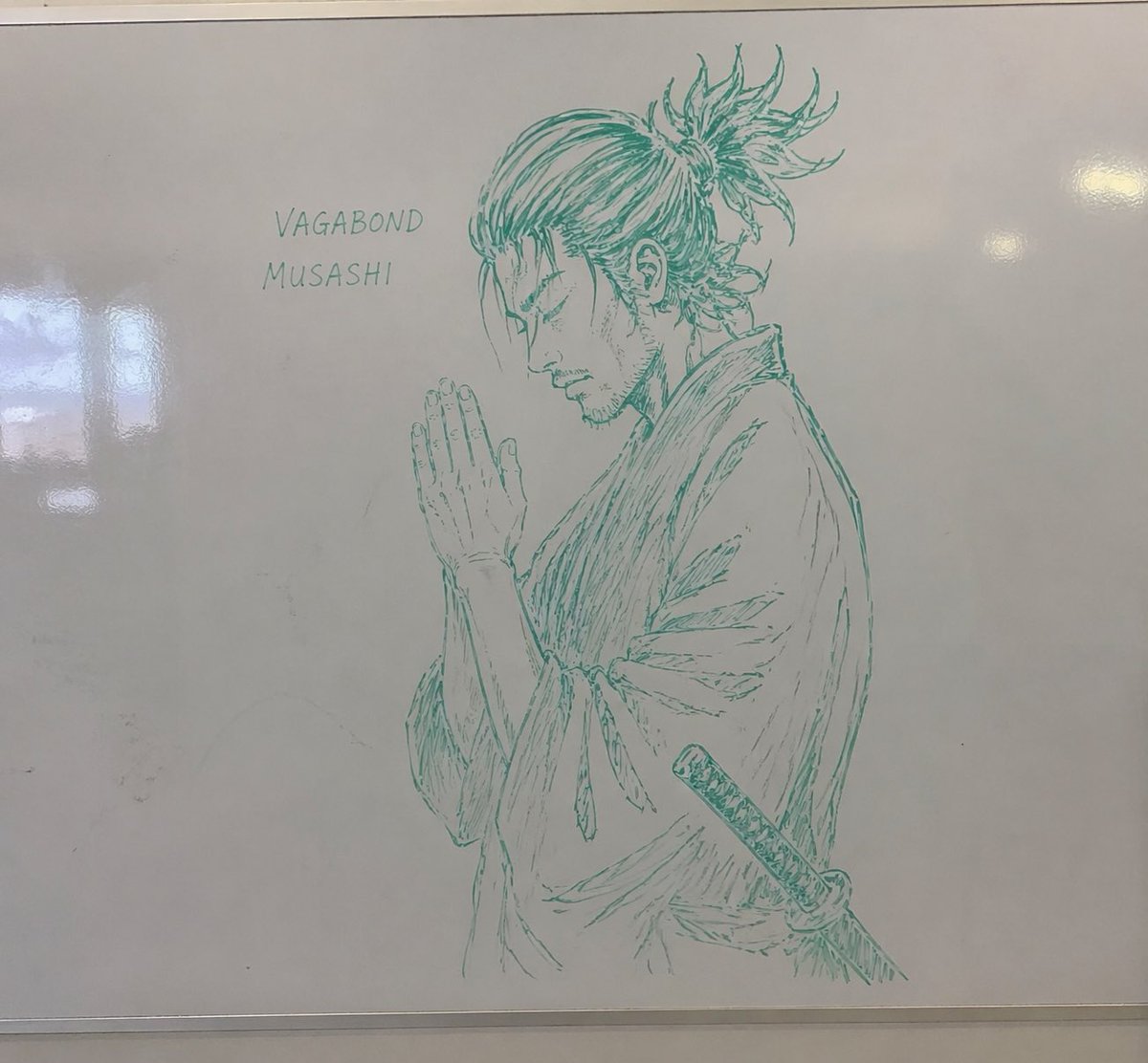 角色设定 GPT Image 2 提示词：Whiteboard Marker Anime Sketch